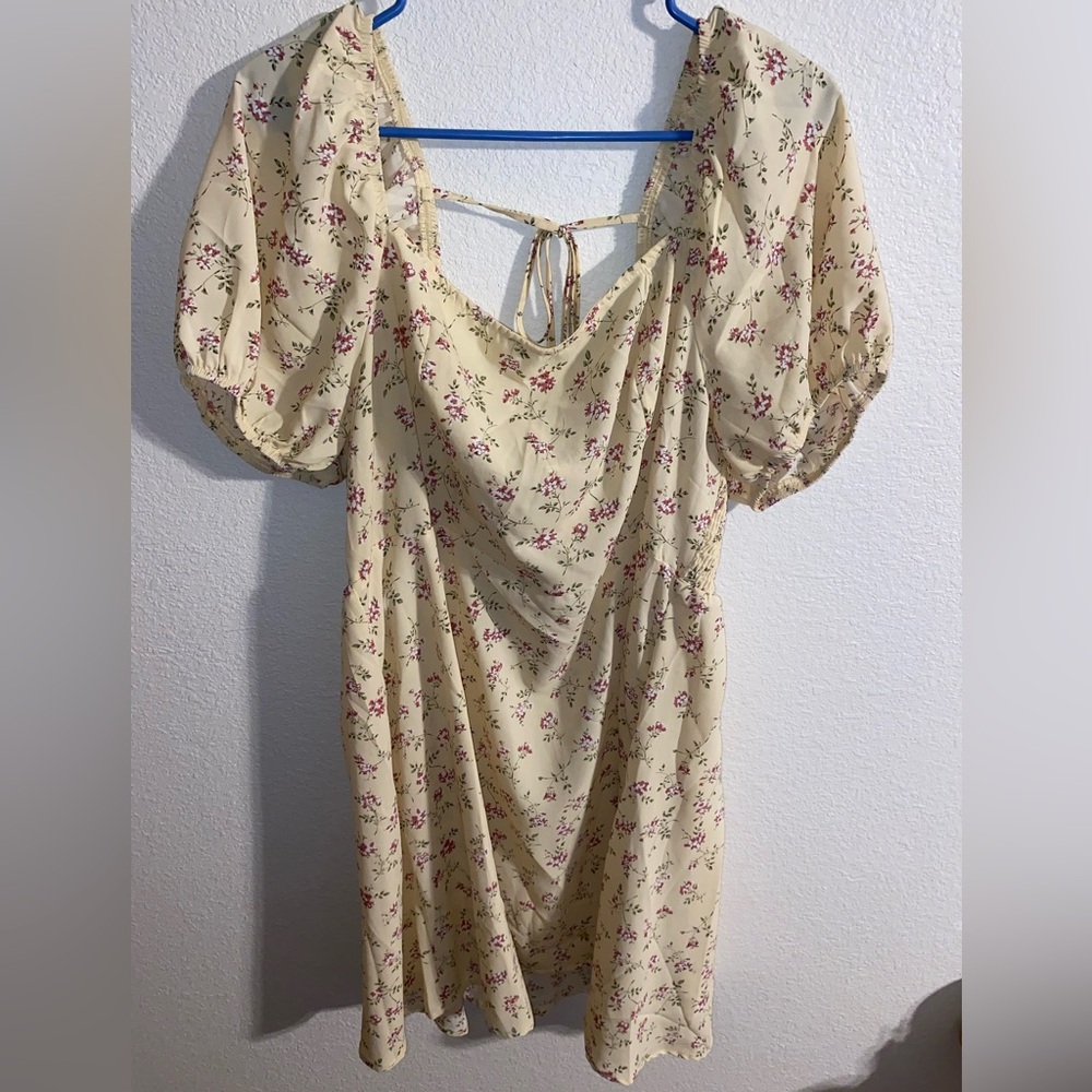 SHEIN Cream Pink Floral Puff Sleeve Sundress